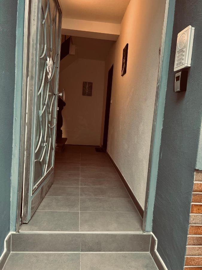 Zentrale Beautiful Apartment In Koblenz โคเบลนซ์ ภายนอก รูปภาพ