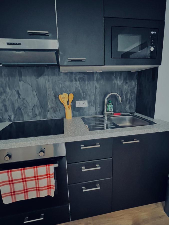 Zentrale Beautiful Apartment In Koblenz โคเบลนซ์ ภายนอก รูปภาพ